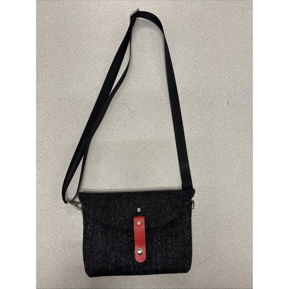 Handmade Idekorate‎ Charcoal Felt Crossbody Bag With Red Leather Magnetic Snap